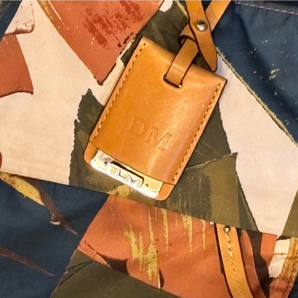 TUMI Voyager M Printed Nylon Tote Bag Abstract Multicolor Leather Trim + Pouch - Picture 10 of 16